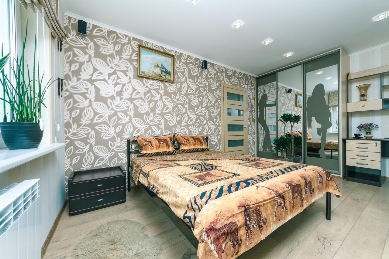 Apartment On Sevastopolska Square Kijów Zewnętrze zdjęcie